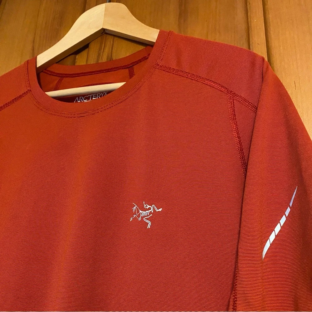 Arc’teryx Athletic Short Sleeve Running Shirt Lightweight - Picture 1 of 6